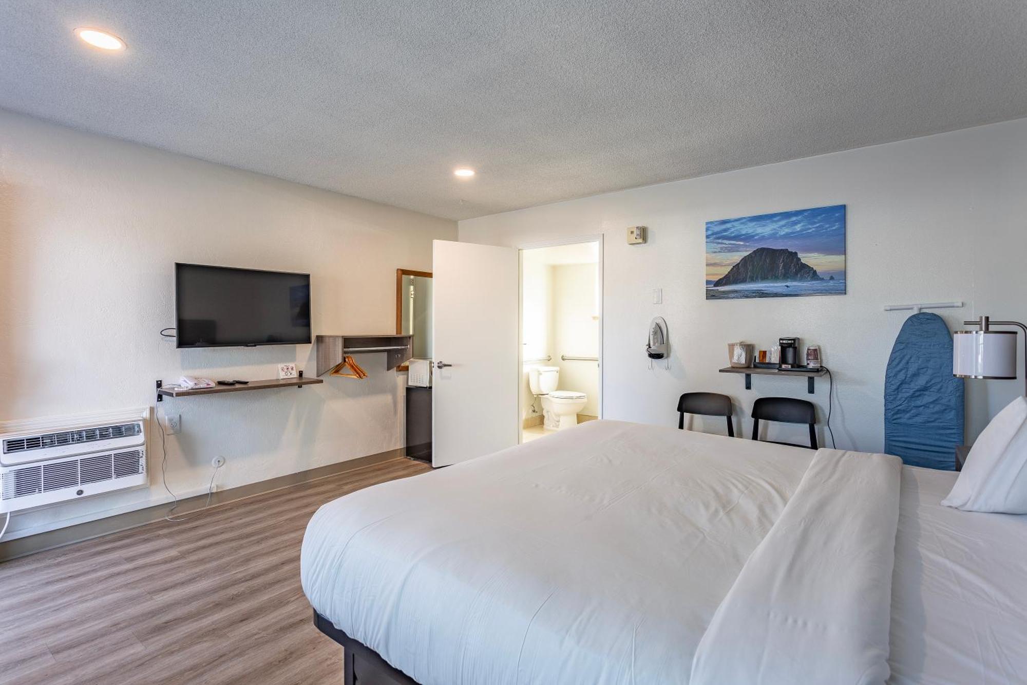 Coastal Breeze Inn モロ・ベイ エクステリア 写真